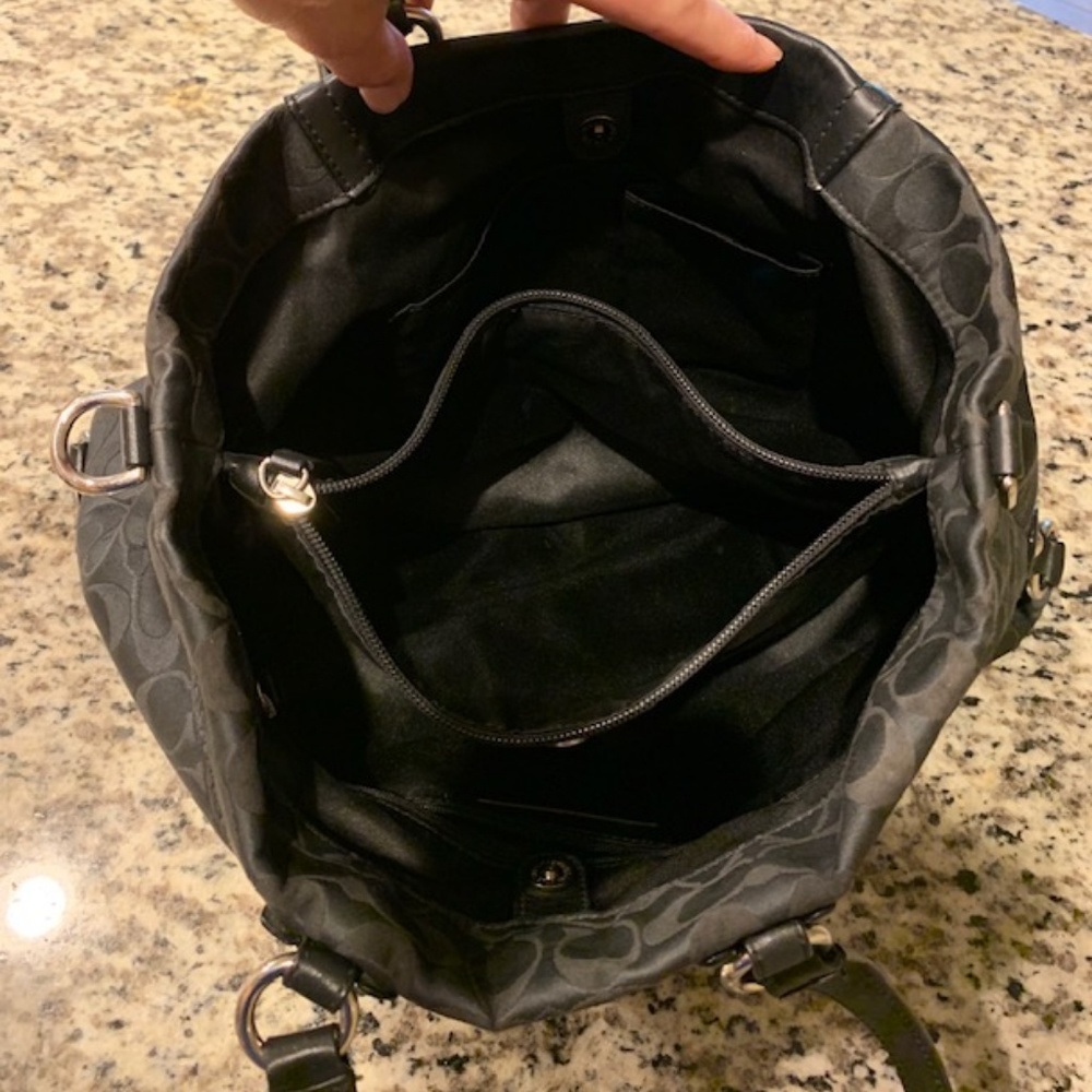 Coach Handbag - Picture 3 of 4